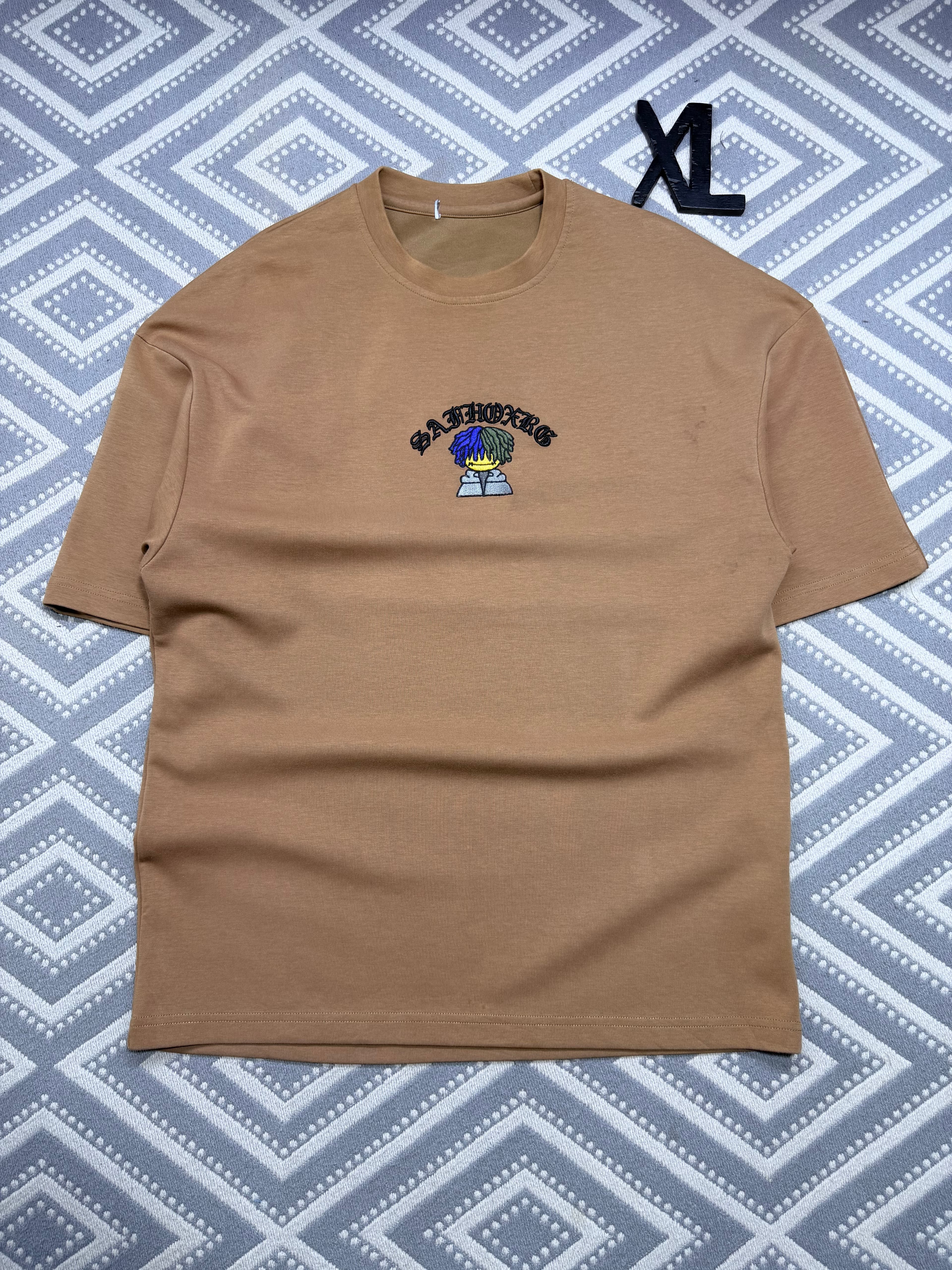 T-shirt Oversize Camel Brodé - View 1