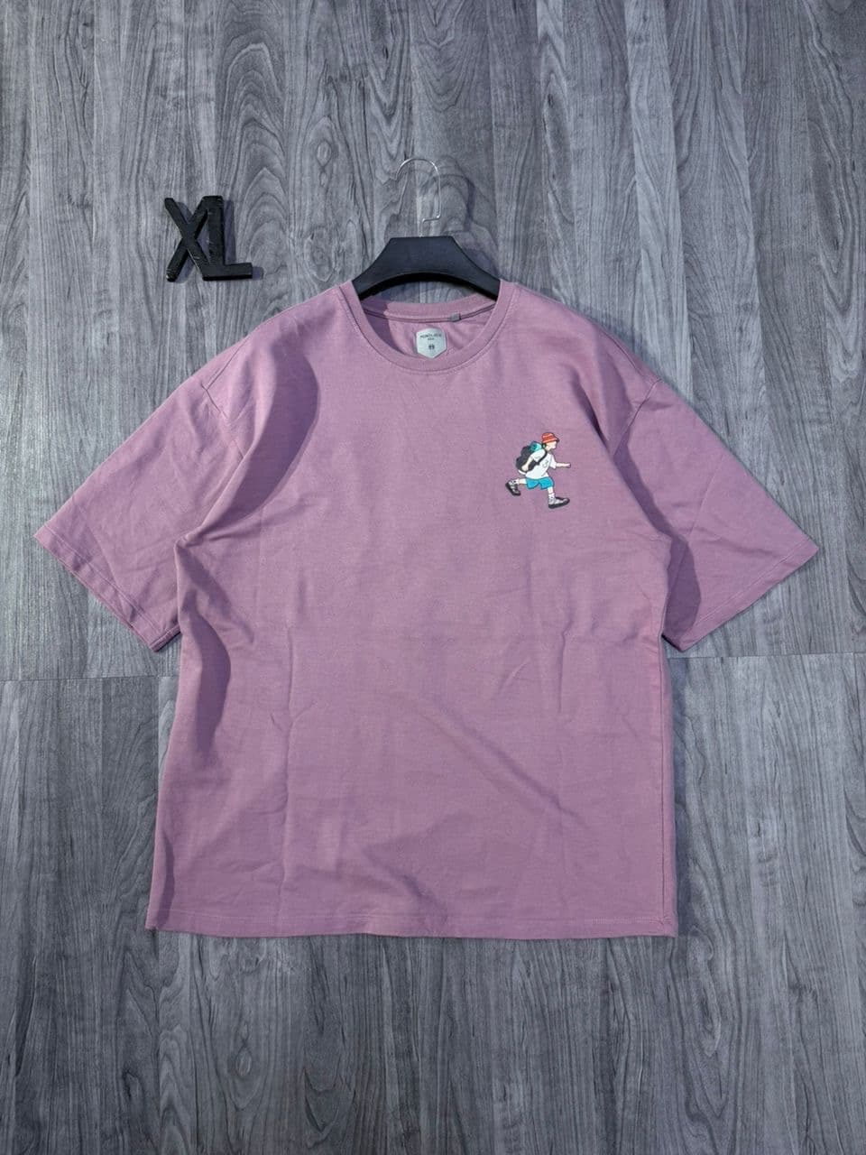 T-shirt Vintage Mauve à Motif - View 1